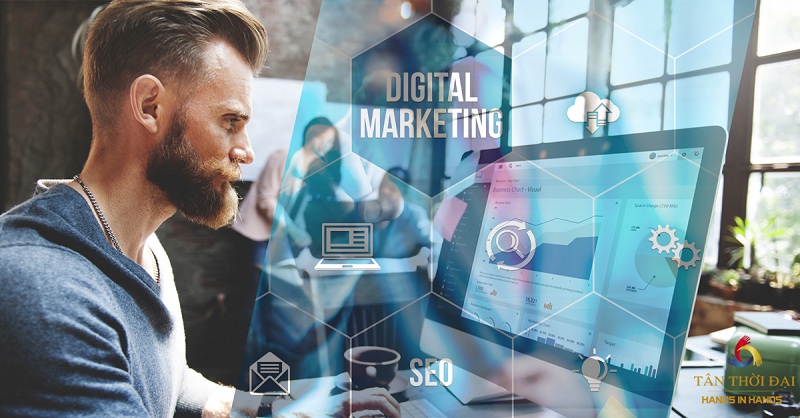 NHÂN VIÊN DIGITAL MARKETING TRONG MÔI TRƯỜNG QUỐC TẾ